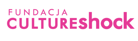 logotyp Fundacj Culture Shock, na białym tle napisana jest nazwa kolorem różowym oeaz fioletowym