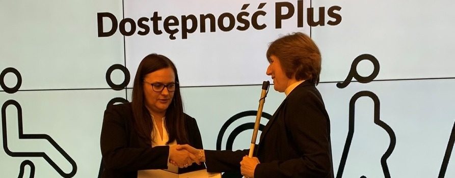 Anna Rozborska, wiceprezeska naszej Fundacji odbiera nominację na członkinię Rady Dostępności