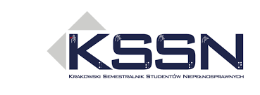 Logo KSSN. Skrót KSSN w kolorze granatowym, pod nim napis KRAKOWSKI SEMESTRALNIK STUDENTÓW NIEPEŁNOSPRWANYCH